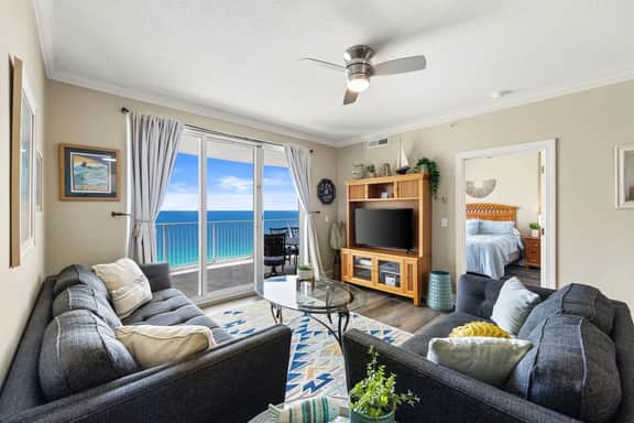 Panoramic Gulf front Condo w/ Pool - Emerald Skies - Image 4